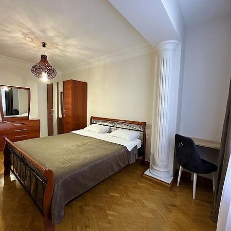 Apartment Batumi Luaran gambar
