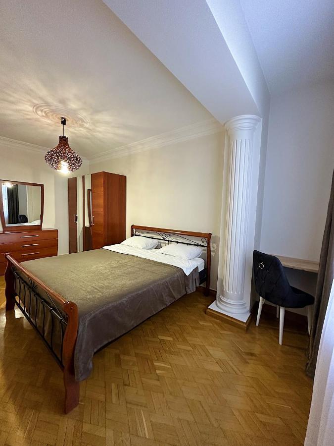 Apartment Batumi Luaran gambar